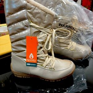 Sporto 3/4 Waterproof Boots Never Worn 8 Wide